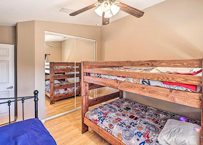 Hébergement de vacances Poolside Bliss: Pet-friendly Havasu Gem Lake Havasu City