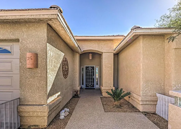 Poolside Bliss: Pet-friendly Havasu Gem Hébergement de vacances