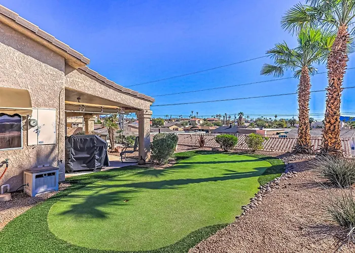 Hébergement de vacances Poolside Bliss: Pet-friendly Havasu Gem *